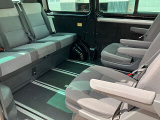 Volkswagen Multivan Startline 4Motion 2.5 96kW