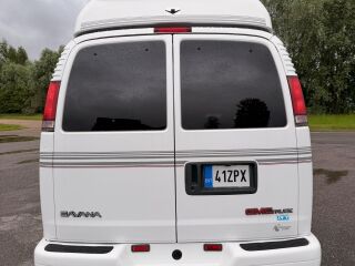 GMC Savana American road ultra 5.7 190kW