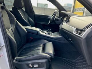 BMW X5 M-Sportpakett Facelift 3.0 195кВ