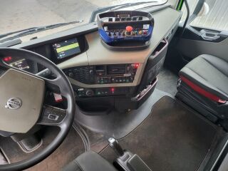 Volvo FH13 500 6X2 PALIFT + HMF 2120 K5 375kW