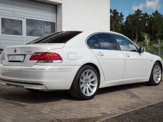 BMW 740 i 4.0 240kW