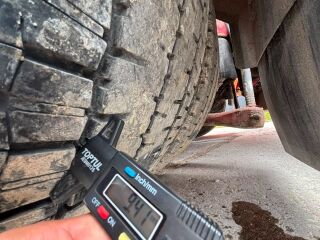 Volvo FM 400 6x2 294кВ