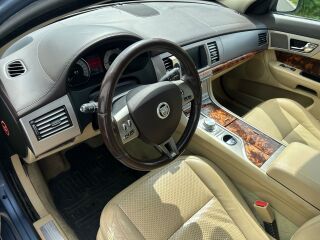 Jaguar XF 2.7 152кВ
