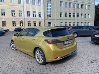 Lexus CT 200h 1.8 73kW