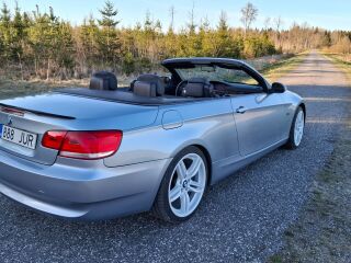 BMW 325 3.0 145kW