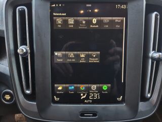 Volvo XC40 1.5 T2 95кВ