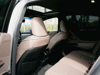 Lexus ES 300h 2.5 131kW
