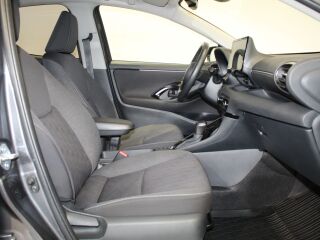 Toyota Yaris Active Plus 1.5 68кВ