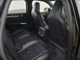 Porsche Cayenne Turbo S E-Hybrid 4.0 500кВ