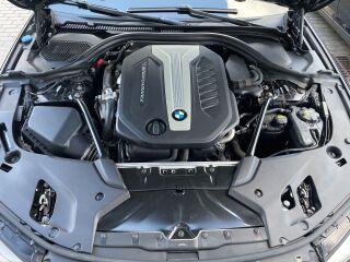 BMW M550 D xDrive Shadow line 3.0 294кВ