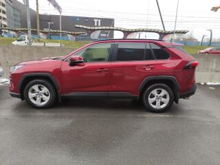 Toyota RAV4 Luxury 2.0 129кВ