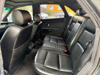 Audi A8 LIM 4.2 V8 220kW