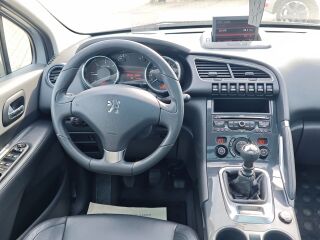 Peugeot 3008 Platinum 1.6 82kW
