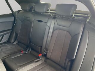 Audi Q8 S line 55 TFSI quattro 3.0 250кВ