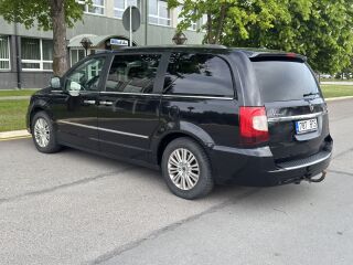 Lancia Voyager Platinum 2.8 120kW