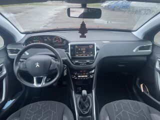 Peugeot 2008 1.2 60kW