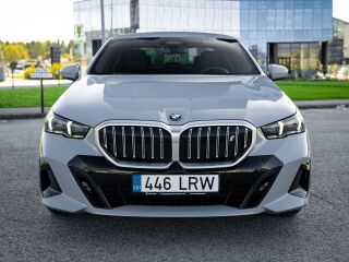 BMW i5 eDrive40 250kW
