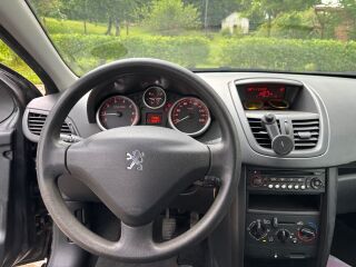 Peugeot 207 1.4 65кВ