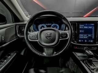 Volvo V60 D4 Momentum 2.0 140kW