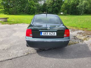 Volkswagen Passat B3 1.6 74kW