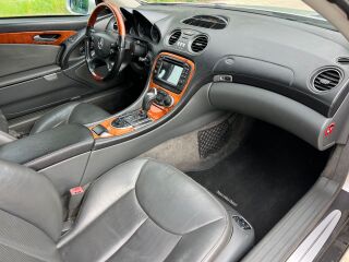 Mercedes-Benz SL 500 5.0 V8 225kW
