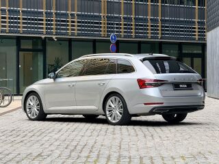 Skoda Superb Laurin&Klement 4x4 CANTON 2.0 TDI 147kW