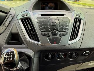 Ford Tourneo Custom Long Limited Edition 8k 2.2 R4 TDCi 114kW