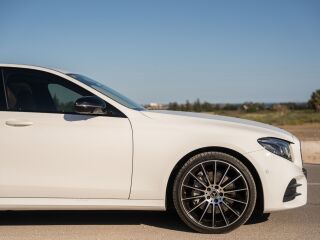 Mercedes-Benz E 220 4MATIC AMG Night Package 2.0 143kW