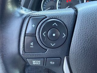 Toyota Auris 1.6 97кВ