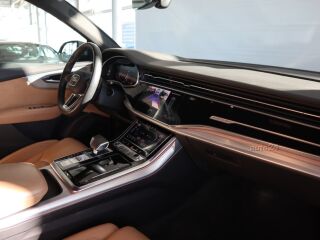 Audi Q8 55 TFSI quattro 3.0 250kW