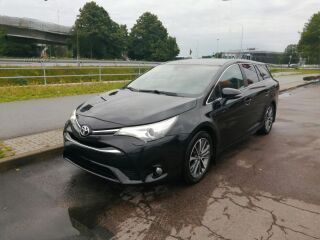 Toyota Avensis 2.0 112kW