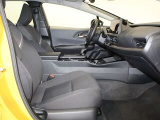 Toyota Prius Plug-in Hybrid Luxury 2.0 111кВ