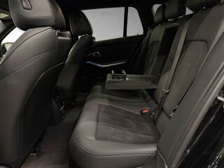 BMW 320 Touring G21 M Sport Black-Sapphire Metallic 2.0 140kW