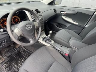 Toyota Corolla Linea Sol 1.6 97кВ