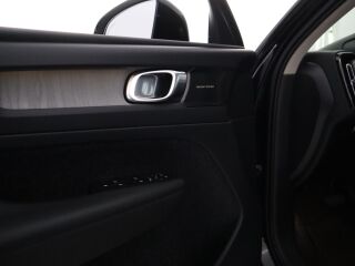 Volvo XC40 AWD Inscription 2.0 R4 140кВ