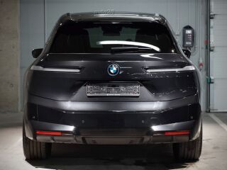 BMW iX xDrive 40 Sports Package xDrive 240kW
