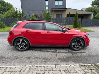 Mercedes-Benz GLA 220 AMG line 2.1 130kW