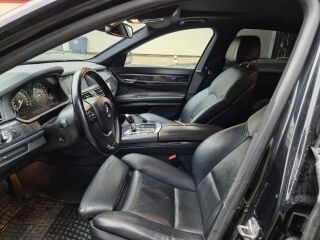 BMW 730 3.0 180кВ