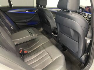 BMW 530 D xDRIVE Touring M-Sportpakett 3.0 210kW