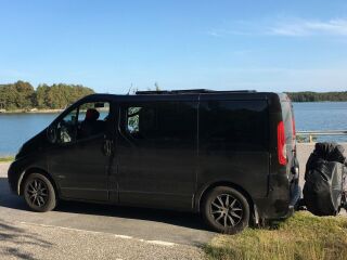 Opel Vivaro Tour Stealth Camper Autoelamu 2.0 CDTI 84кВ
