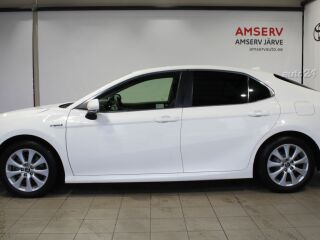 Toyota Camry Luxury Business 2.5 131kW
