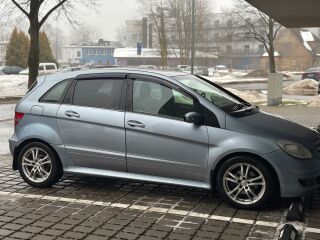 Mercedes-Benz B 200 2.0 103kW