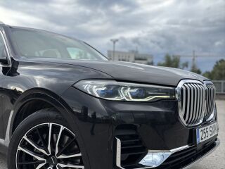 BMW X7 3.0 250kW