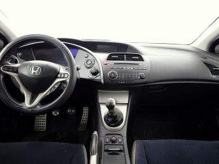 Honda Civic Elegance 1.8 103kW