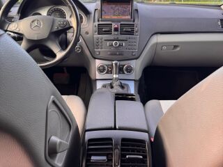 Mercedes-Benz C 320 3.0 165kW