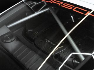 Porsche 718 Cayman GT4RS Weissach 4.0 368kW