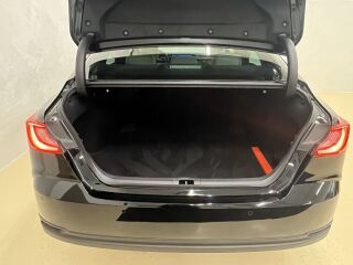 Toyota Camry Executive 137kW