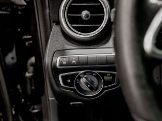 Mercedes-Benz C 220 2.0 143kW