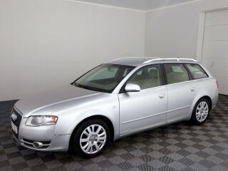 Audi A4 Comfortline 2.0 TDI 103kW