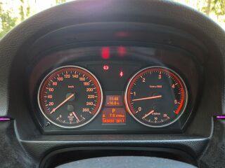 BMW 330 3.0 R6 180kW